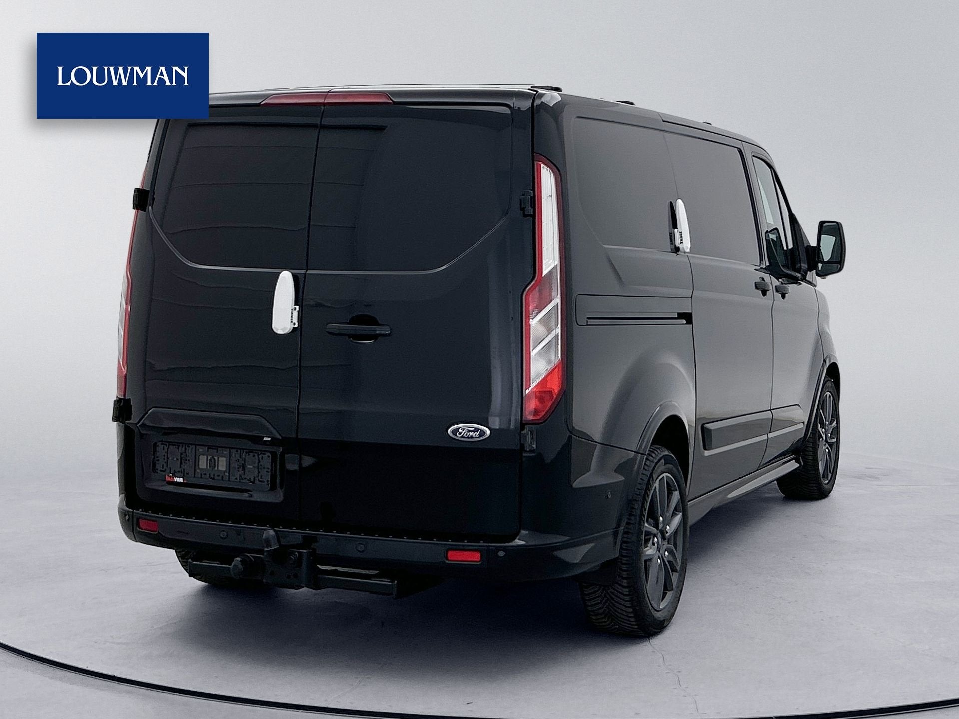 Ford Transit Custom 290 2.0 TDCI 185PK L1H1 Sport Adaptieve, 15 km/l, 4 cilinders, Leder en Stof, Zwart