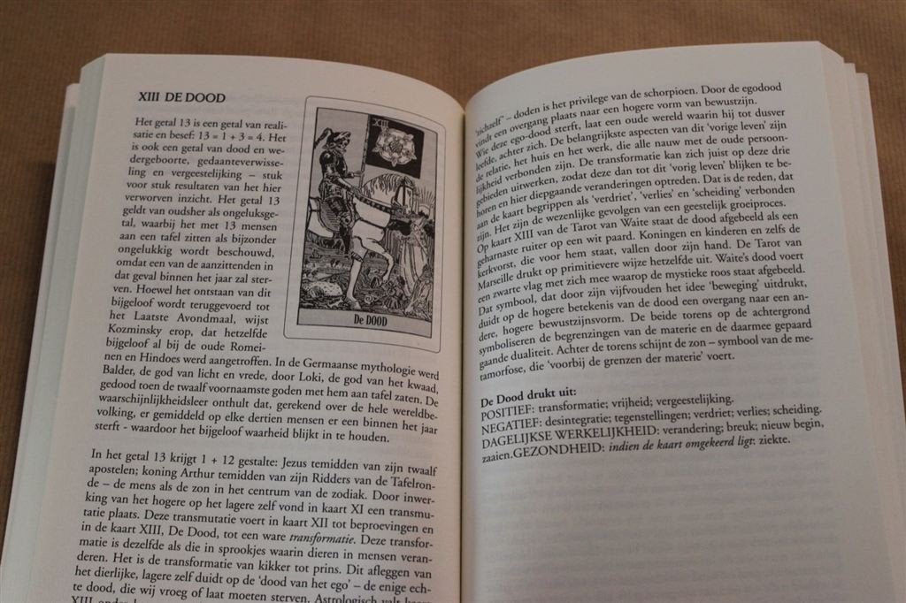 Sleutel tot de Tarot., Ophalen of Verzenden, Gelezen, Overige onderwerpen, Achtergrond en Informatie