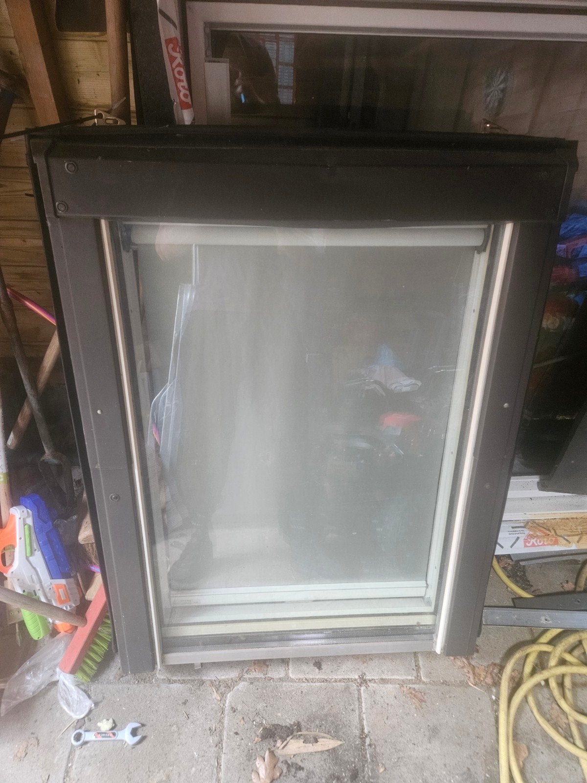 Roto kunststof dakraam 78x98 met rolgordijn en gootstukken, Ophalen, Minder dan 80 cm, Dakraam