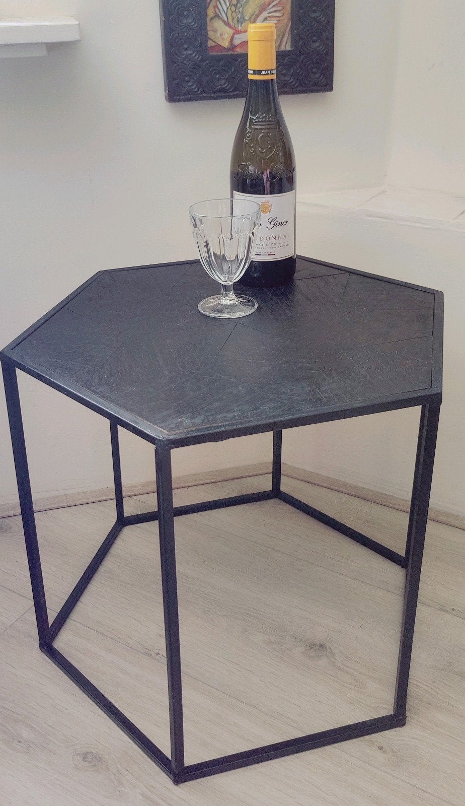Zwart 6-hoekig bijzettafeltje met ingelegd houten blad, Ophalen, Minder dan 45 cm, Minder dan 55 cm, Gebruikt