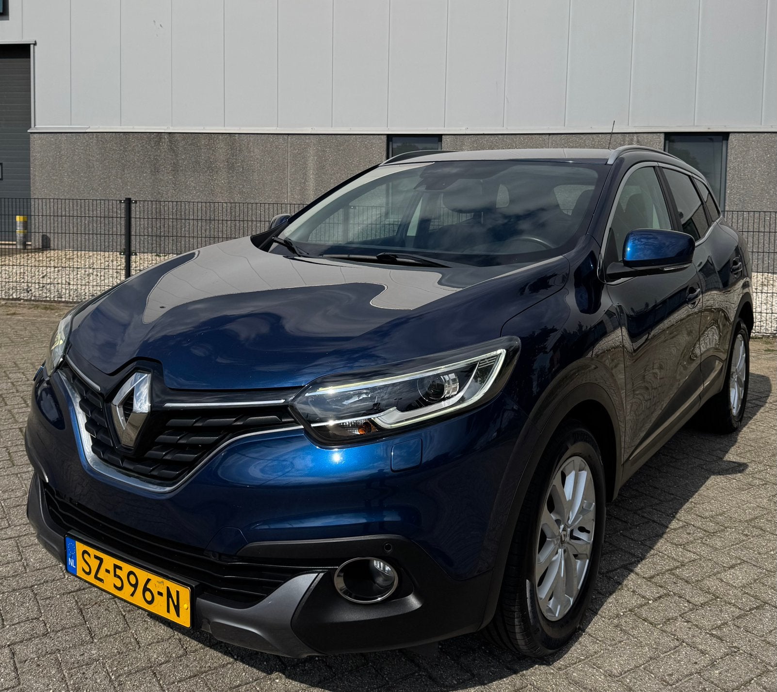 Renault Kadjar 1.2 TCE | Automaat | Dodehoekdet. | Stoelverw, 1295 kg, 4 cilinders, Blauw, Origineel Nederlands