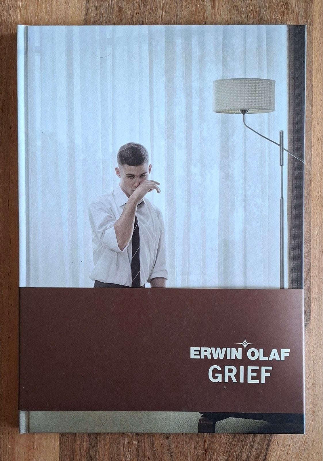 Erwin Olaf - Grief gelimiteerde editie van 1000, Ophalen of Verzenden, Zo goed als nieuw, Fotografie algemeen, Erwin Olaf
