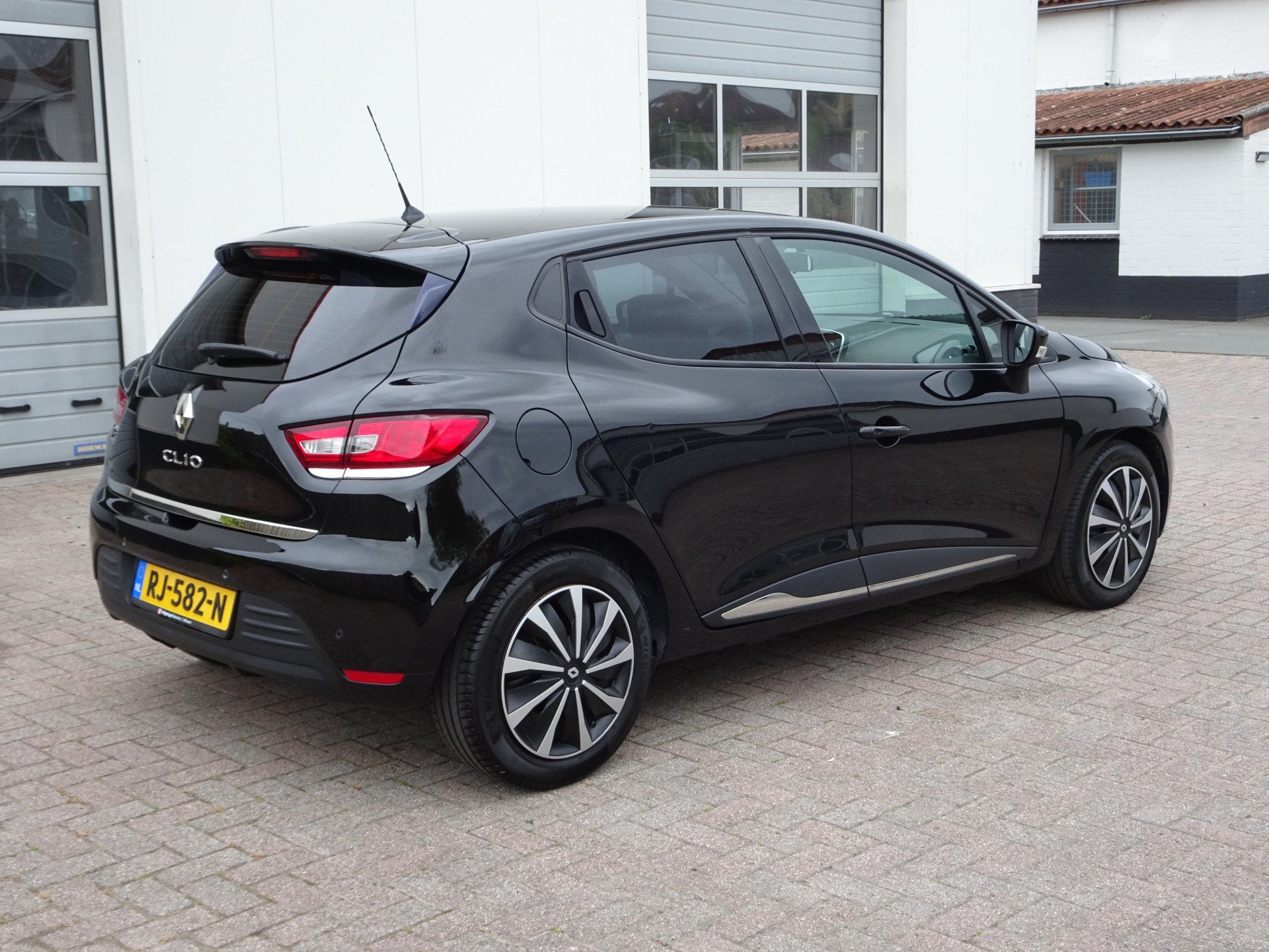 Renault Clio 0.9 TCe Zen Airco, navigatie, cruise controle,, Voorwielaandrijving, 898 cc, Stof, Gebruikt