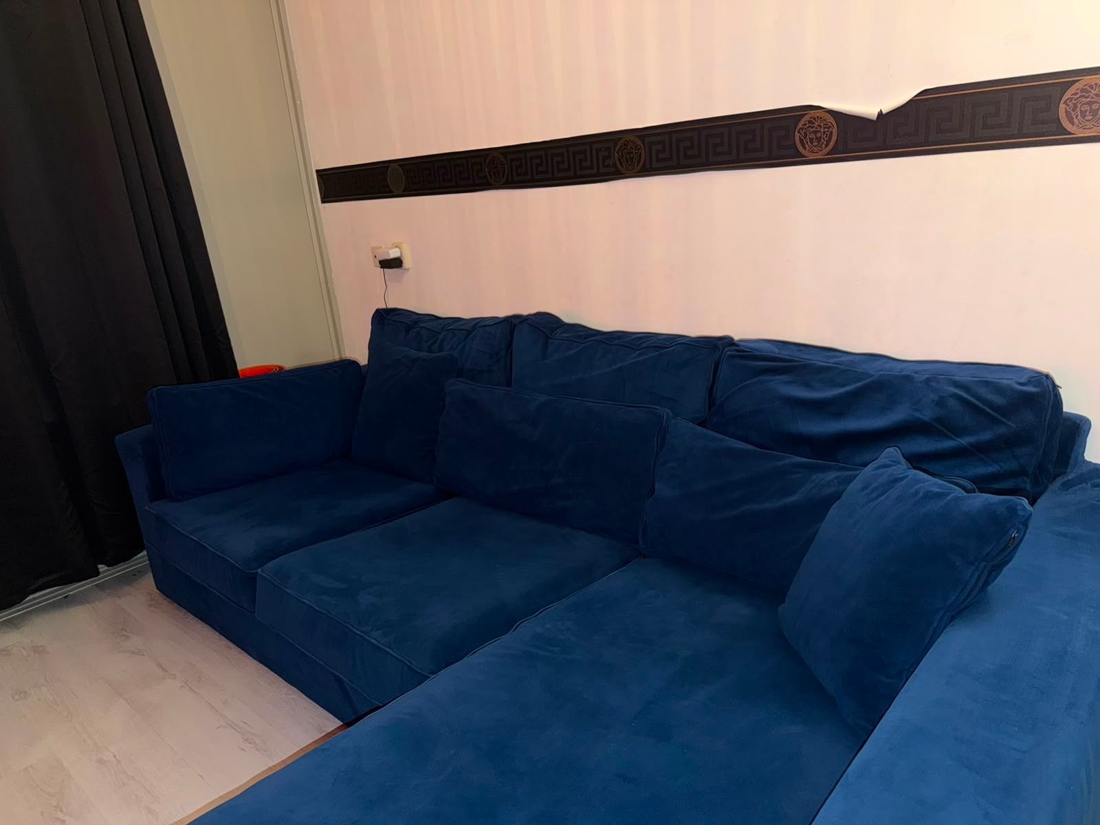Navy blauw fluwelen bankstel met lounge (260x170cm), Huis en Inrichting, Banken | Bankstellen, 250 tot 300 cm, Gebruikt, Hoekbank