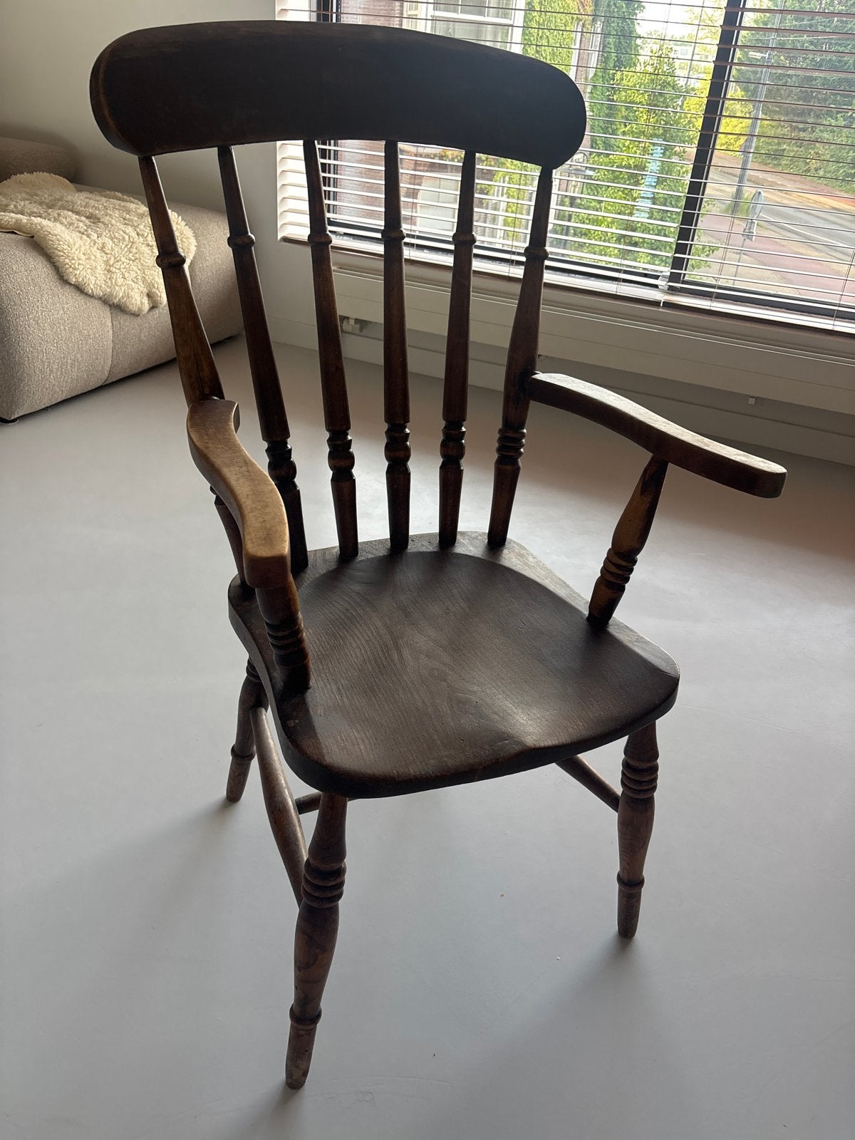 Vintage houten Windsor stoel met armleuningen, Ophalen of Verzenden
