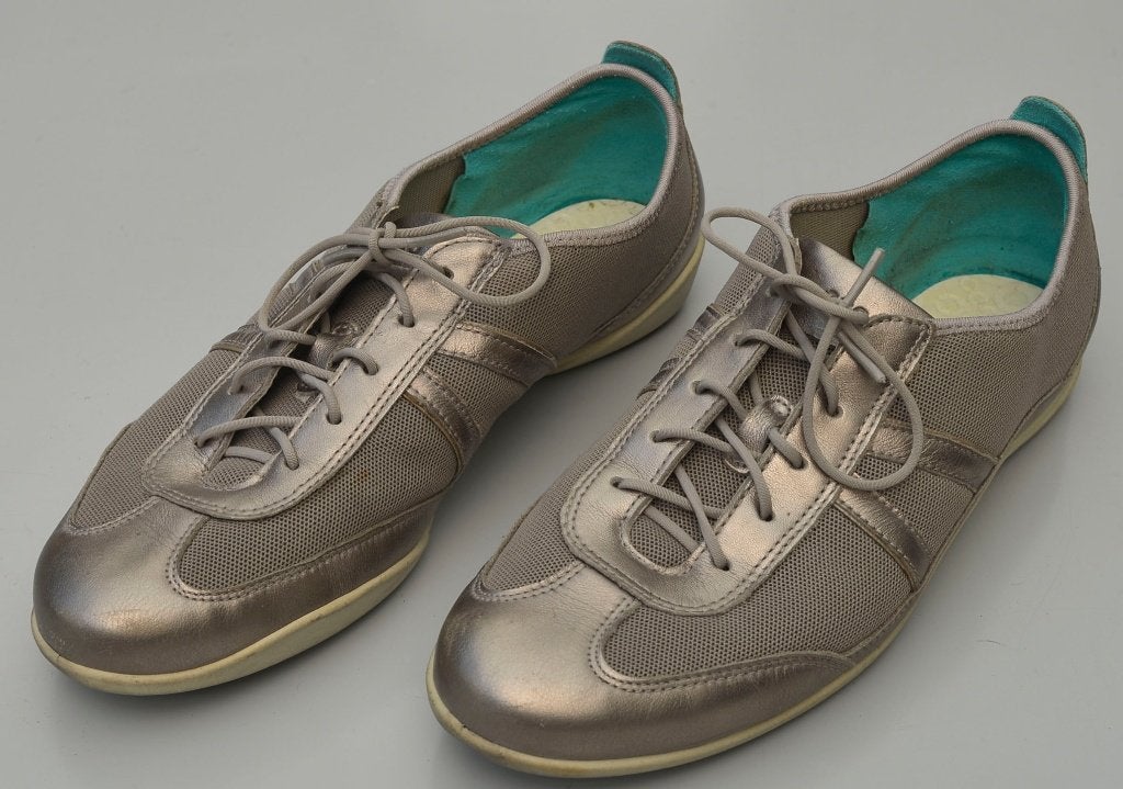 damesschoenen Ecco sneakers zilverbrons kleur maat 42, Ophalen, Ecco, Overige kleuren, Sneakers of Gympen