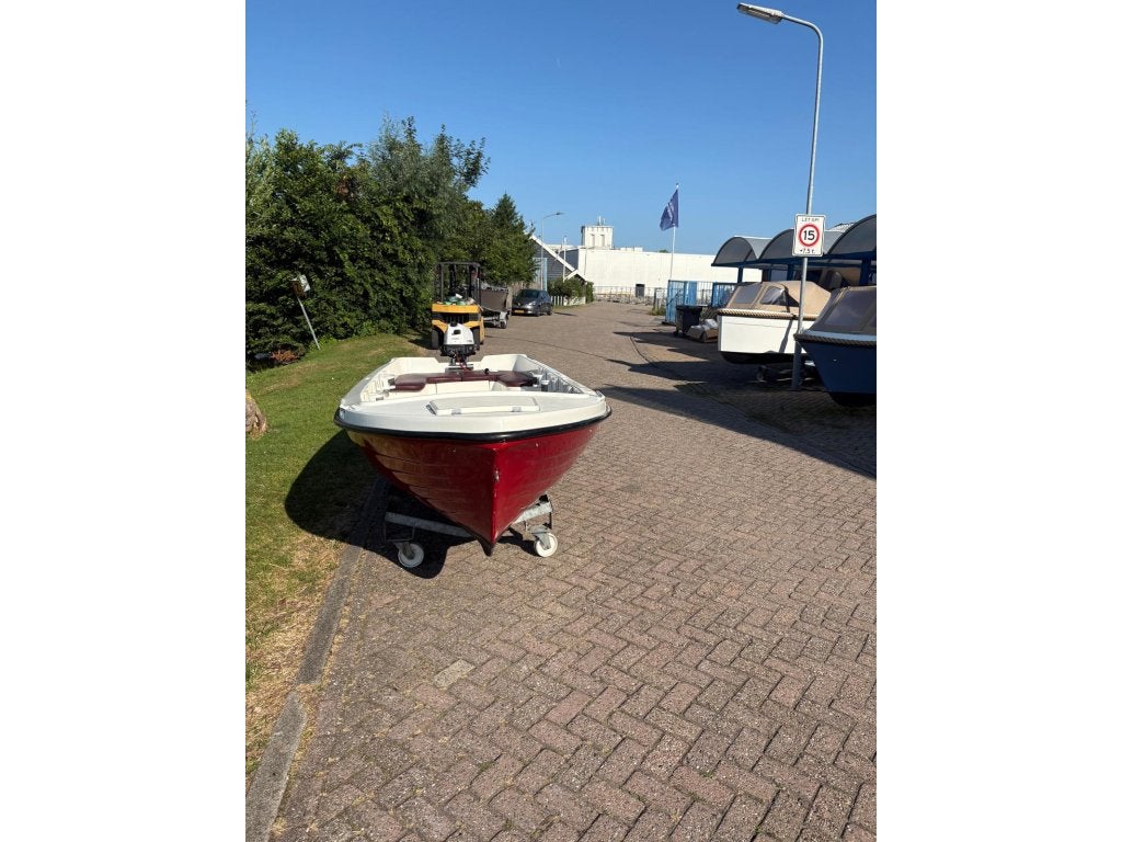 Adria 4.10 met 5 PK Yamaha, 4 m, Niet ingevuld, 2 m, Niet ingevuld
