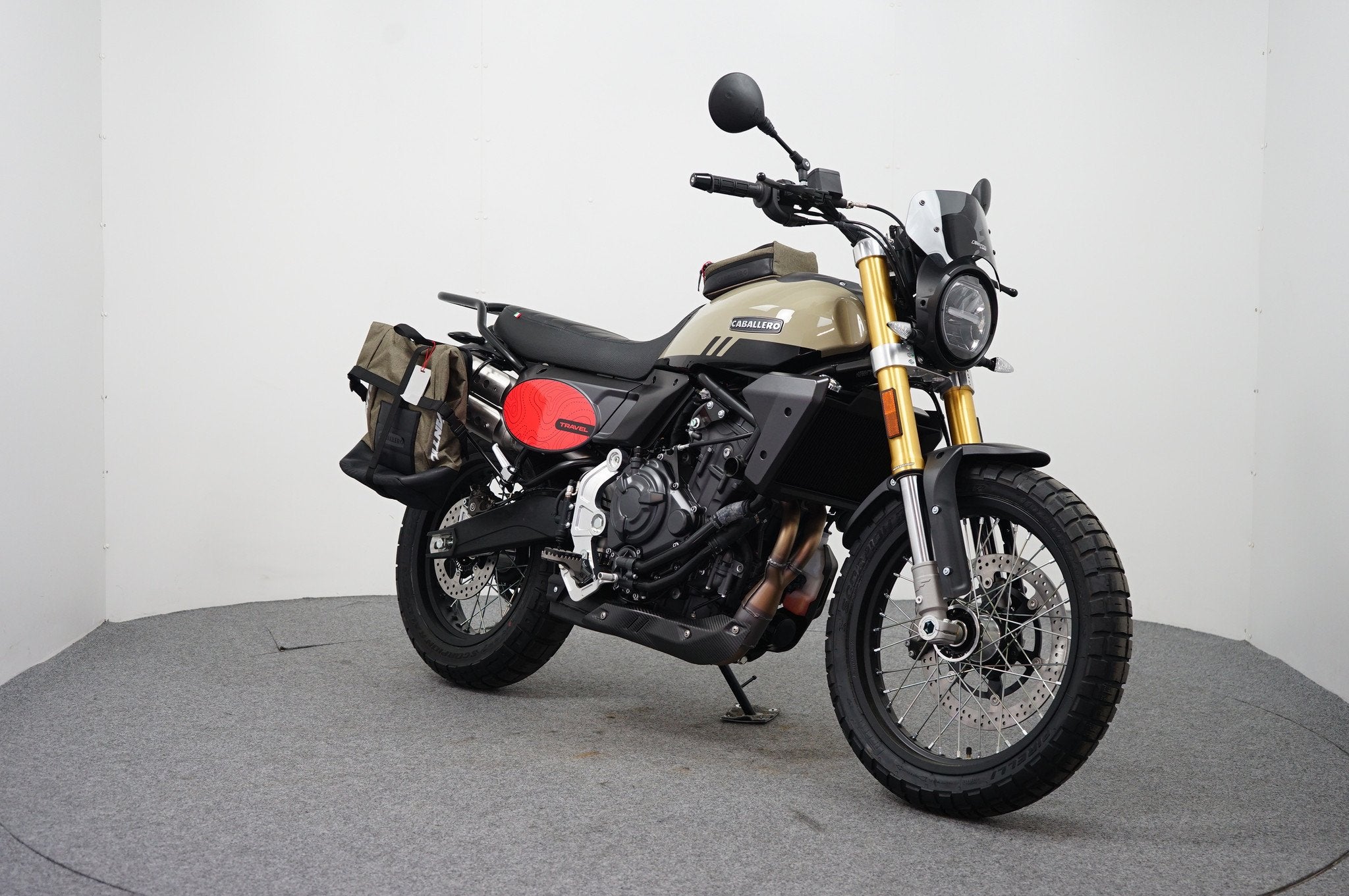 Fantic Caballero 700 Travel (bj 2026), Bedrijf, Fantic, Toermotor