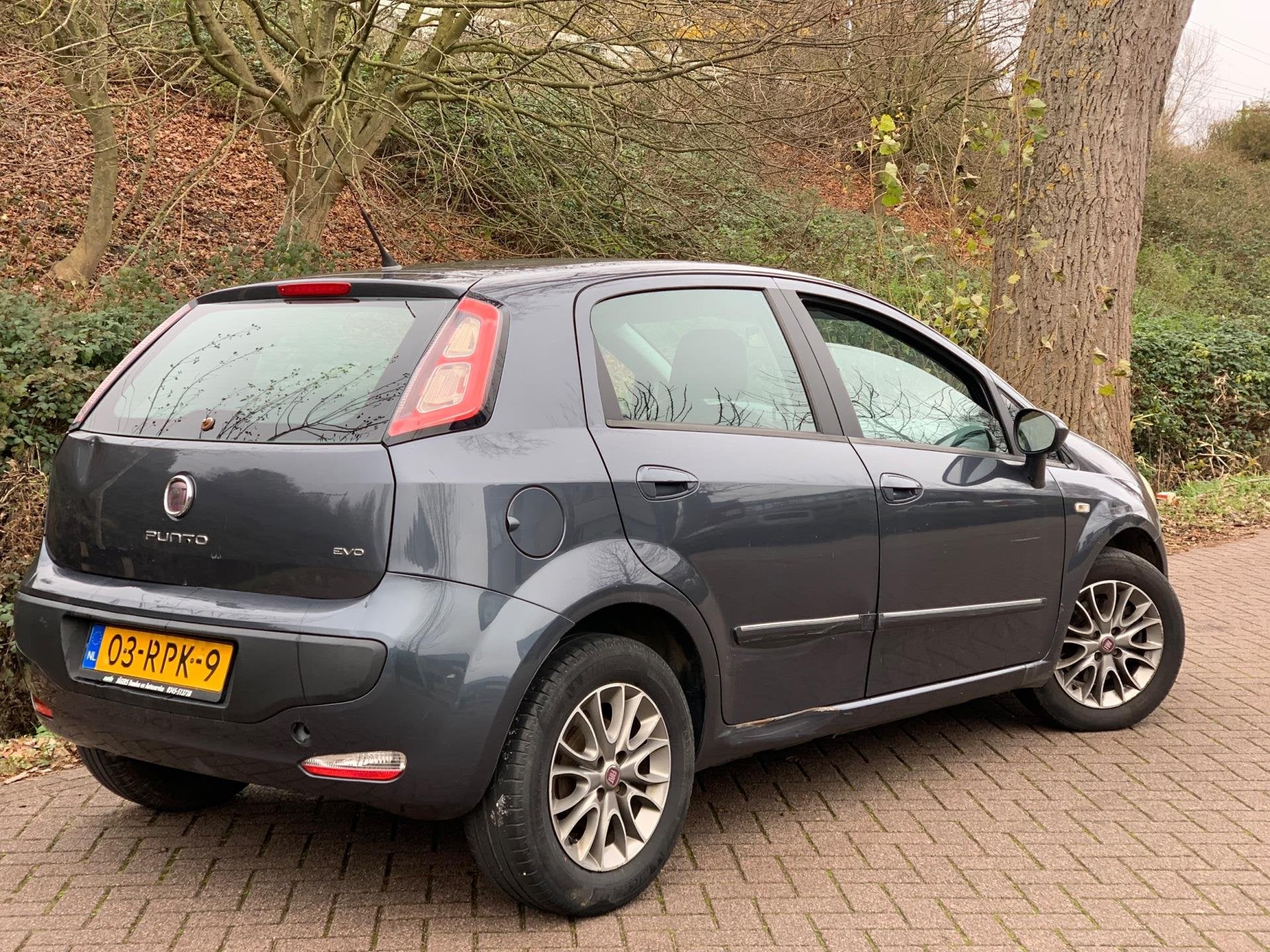 Fiat Punto Evo 1.3 M-Jet Dynamic 5 DEURS CLIMA CRUISE RIJD S, Auto's, Voorwielaandrijving, Euro 5, 28 km/l, Gebruikt