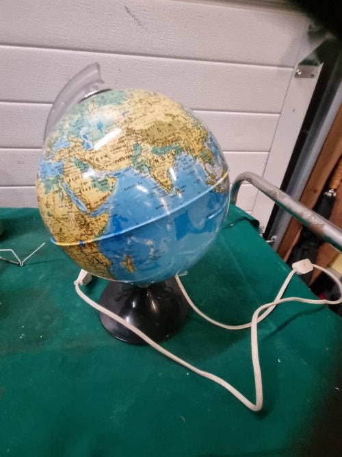 wereldbol globe met lamp, Ophalen of Verzenden, 'T Olde Gre-j, Info@toldegrej.nl, Endepoelstraat 20f Didam