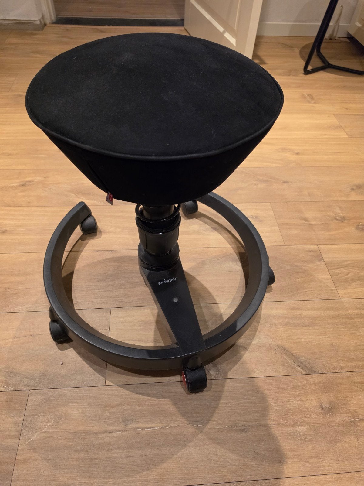 Aeris Swopper Ergonomische Kruk - Actief Zitten, Ophalen