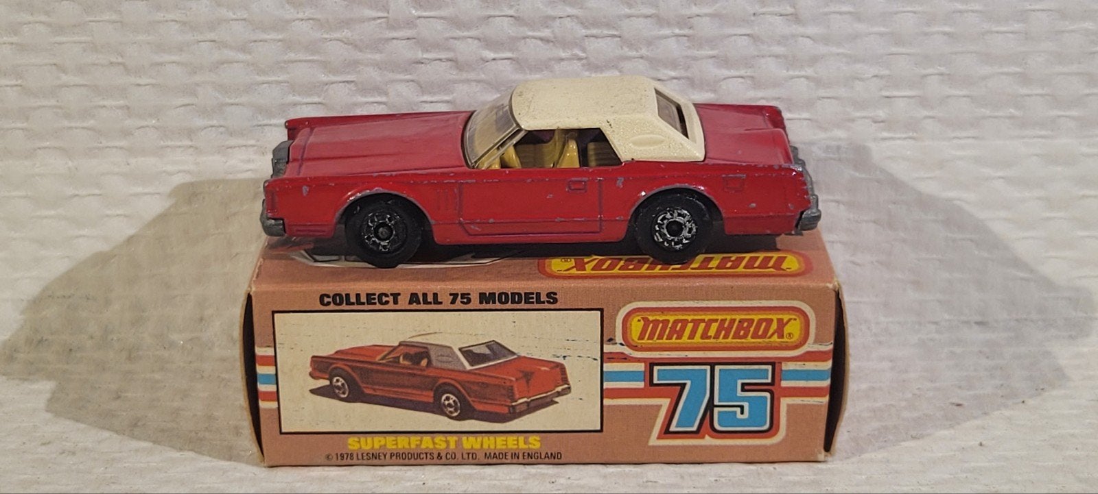matchbox superfast no 28 Lincoln Continental met doosje, Ophalen of Verzenden, Gebruikt, Auto, Matchbox