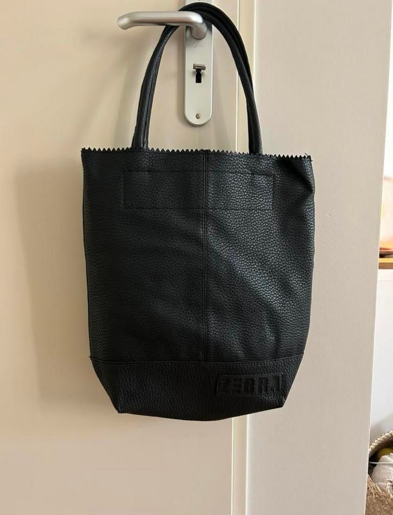 Zebra schoudertas met klein tasje - Zwart, Sieraden, Tassen en Uiterlijk, Tassen | Damestassen, Ophalen of Verzenden, Zo goed als nieuw