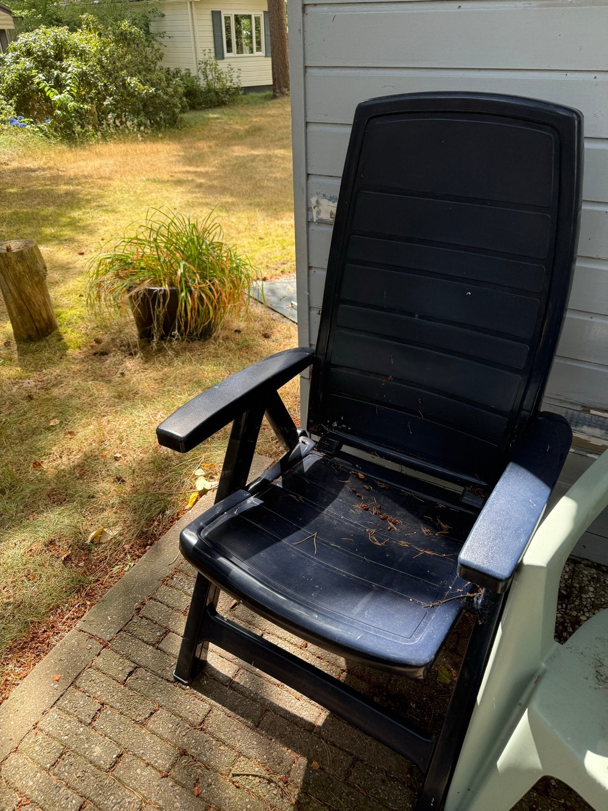 Donkerblauwe vintage klapstoel, Huis en Inrichting, Stoelen, Ophalen, Gebruikt, Kunststof