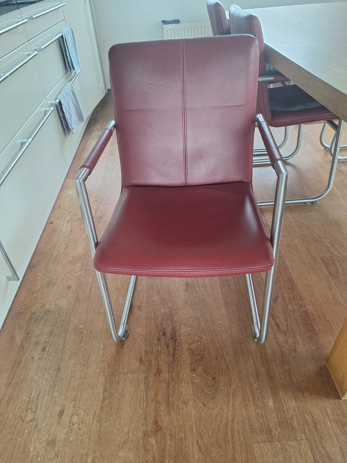 6 Rode Leren Stoelen met Stalen Frame en Onderhoudsset, Ophalen, Gebruikt, Vijf, Zes of meer stoelen, Leer