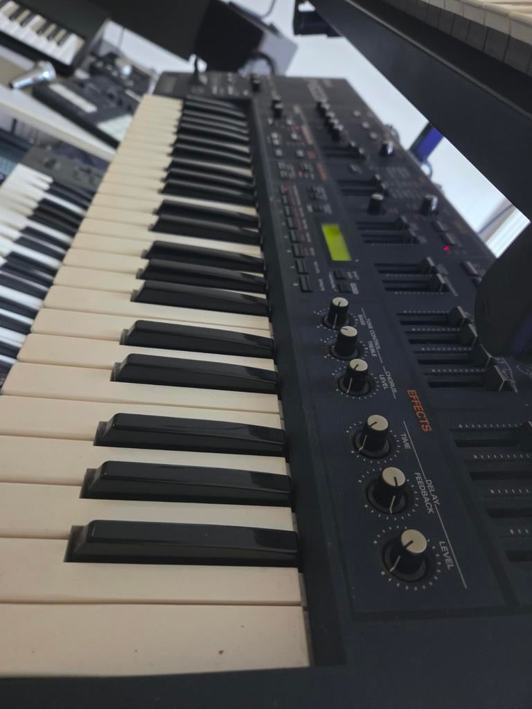 Roland JP-8000 voledig gereviseerd rare synth, Muziek en Instrumenten, Synthesizers, Ophalen of Verzenden, Zo goed als nieuw, 61 toetsen