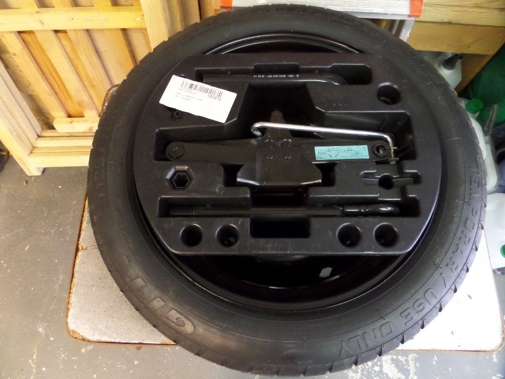 Thuiskomertje / Resrevewiel met Krikset Renault Captur 2018, Auto-onderdelen, Banden en Velgen, Ophalen, Gebruikt, 16 inch, Banden en Velgen