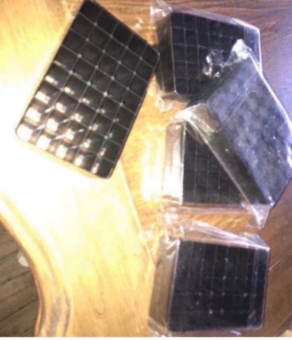 Vijf nieuwe bakjes om stiften in te zetten, Ophalen, Zo goed als nieuw
