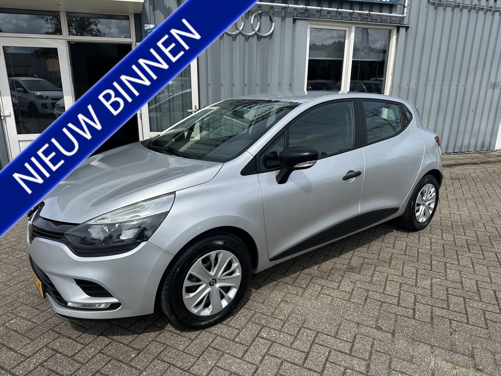 Renault Clio 0.9 TCe Life (bj 2016), Auto's, Renault, Voorwielaandrijving, 898 cc, Stof, Gebruikt