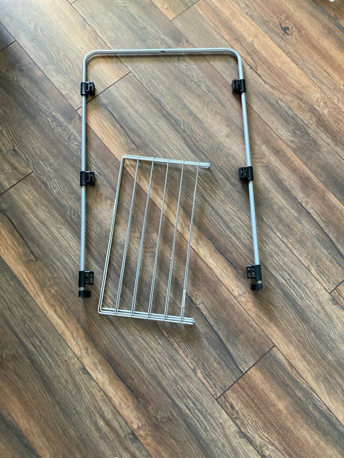 Wasrek, op te hangen aan bijv een deur, Ophalen