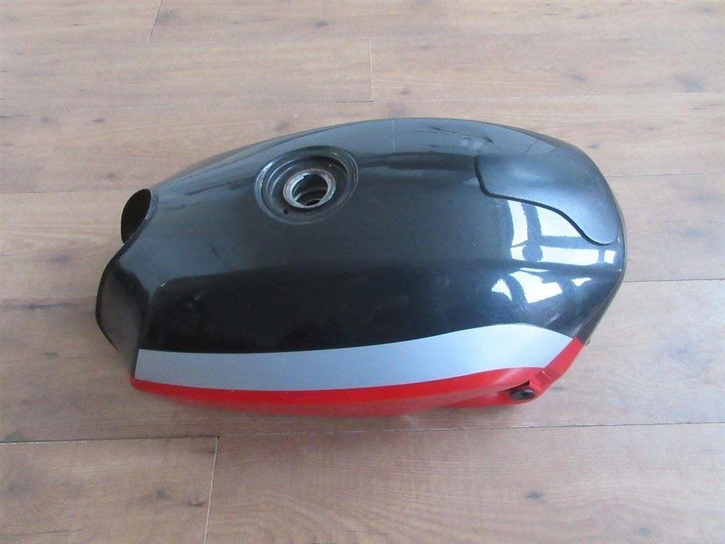 Suzuki GSX750ES benzinetank GSX750EF benzine tank GSX750 ES, Motoren, Ophalen of Verzenden