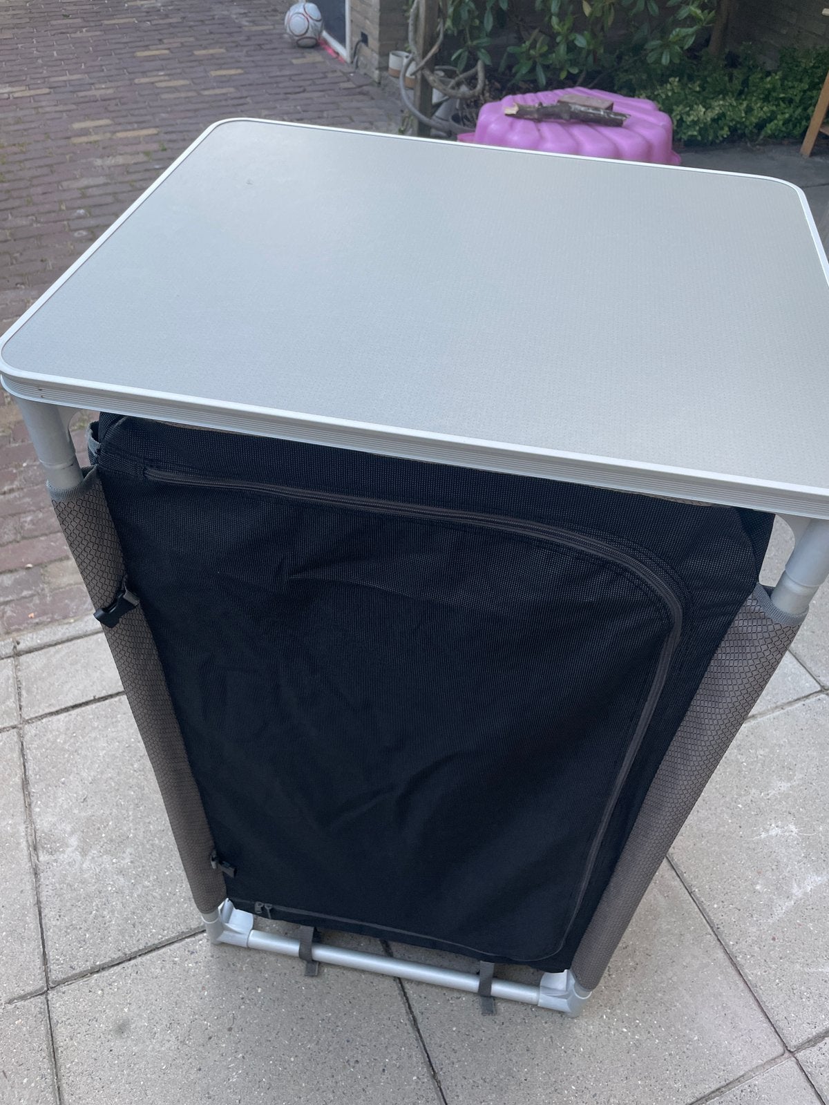 Vrijbuiter campingkast - Handig en compact op te bergen, Ophalen, Gebruikt