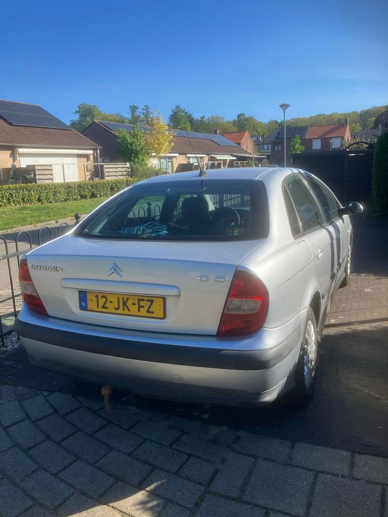 Citroën C5 1.8 16V 2002 Grijs, Auto's, Citroën, Particulier, C5, Benzine, C, Hatchback, Handgeschakeld, Origineel Nederlands, Zilver of Grijs