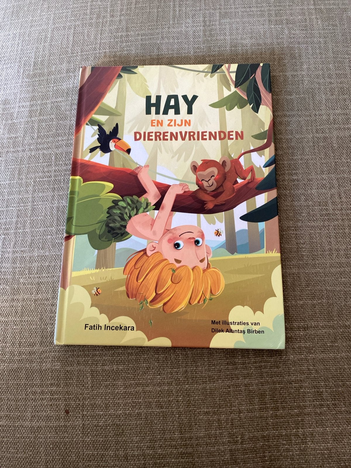 Hay en zijn dierenvrienden - Kinderboek Fatih Incekara, Boeken, Ophalen of Verzenden, Zo goed als nieuw, Fictie algemeen