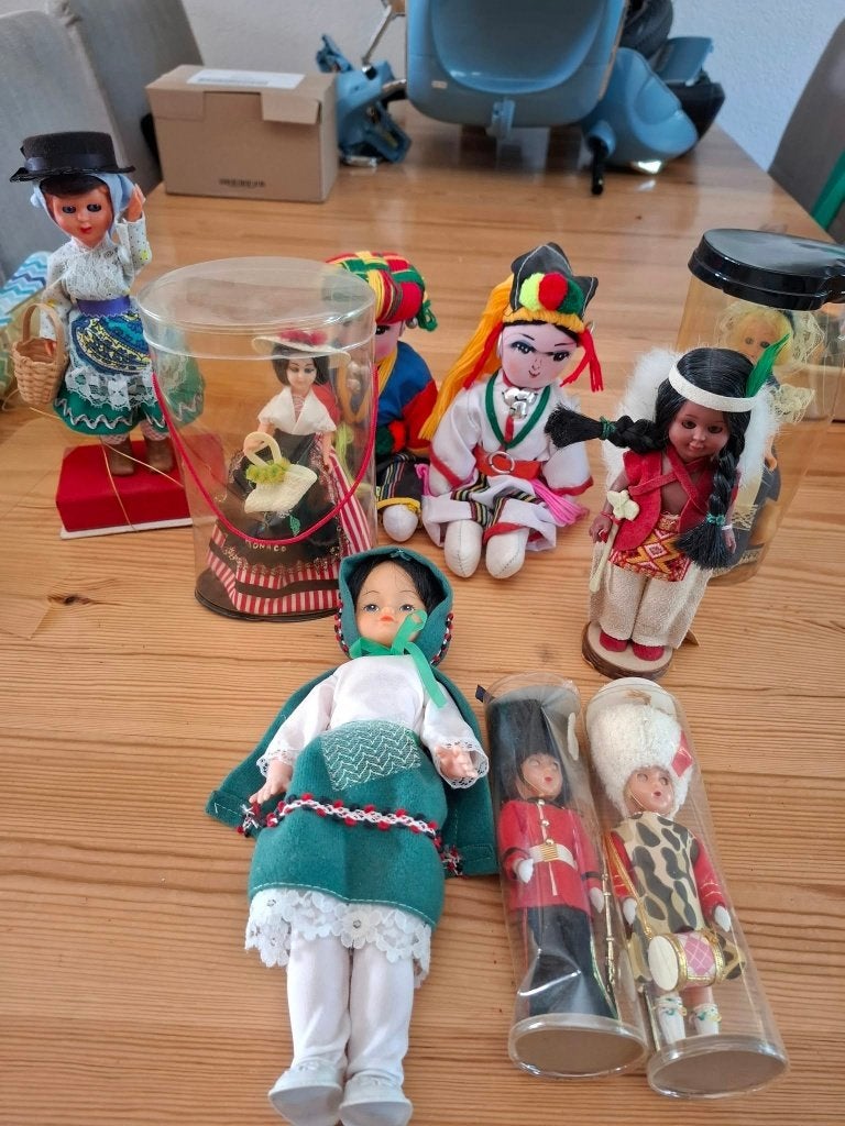 klederdracht poppen, Verzamelen, Ophalen of Verzenden, Zo goed als nieuw, Pop