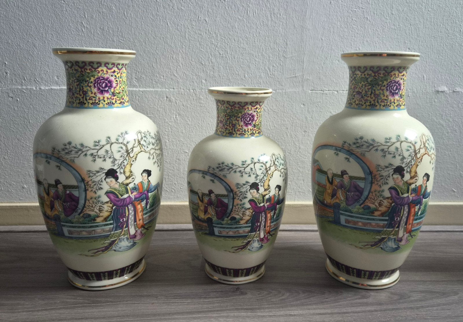 Set van 3 Chinese vazen met traditionele decoratie, Antiek en Kunst, Ophalen