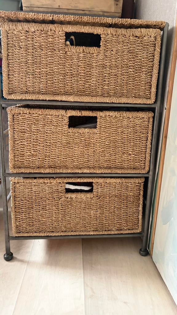 Vintage rotan ladenkast + unieke design hoekstoel, Ophalen, 25 tot 50 cm, Minder dan 50 cm, Minder dan 100 cm