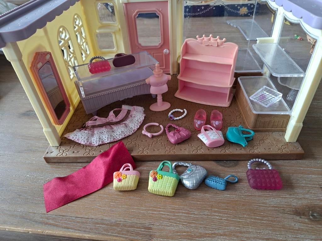 Sylvanian Families boutique met accessoires, Ophalen of Verzenden, Gebruikt, Meisje
