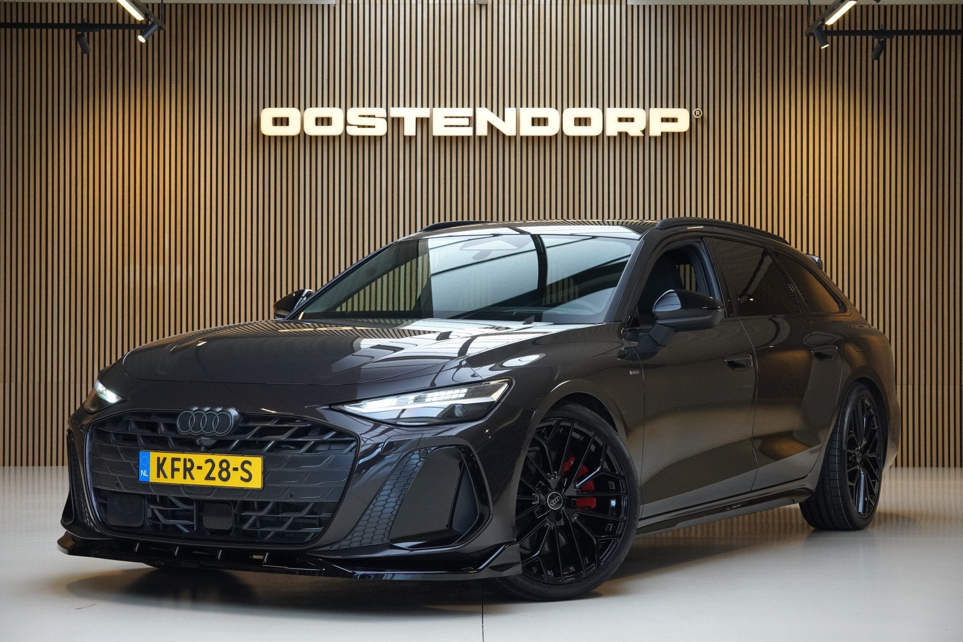 Audi A6 Avant 2.0/367pk e-hybrid Quattro S-Line Competition, Zwart, Leder en Stof, Zwart, Plug-in hybride
