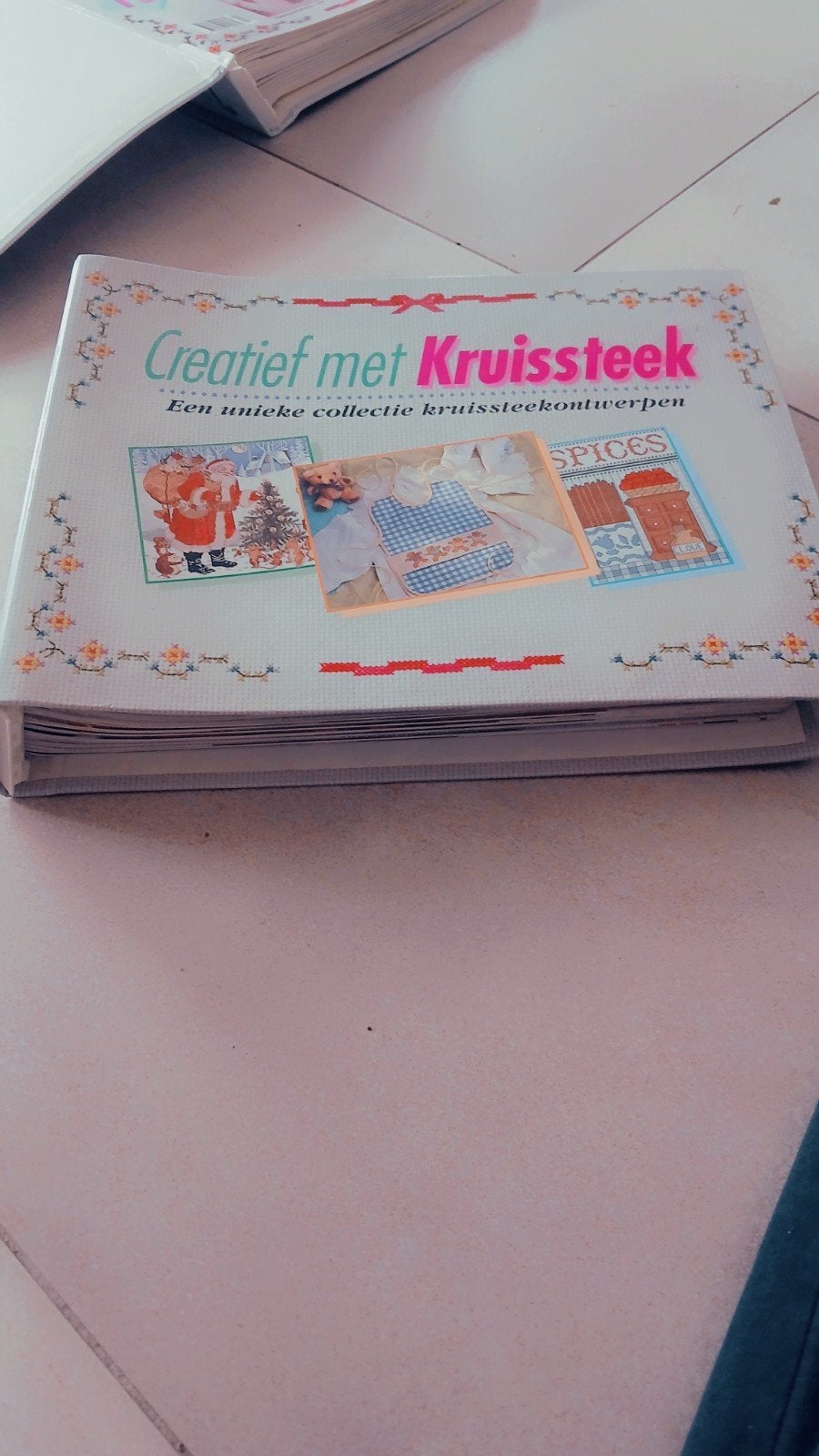 Creatief met Kruissteek Map 26 tot38 1995, Hobby en Vrije tijd, Borduren en Borduurmachines, Ophalen of Verzenden