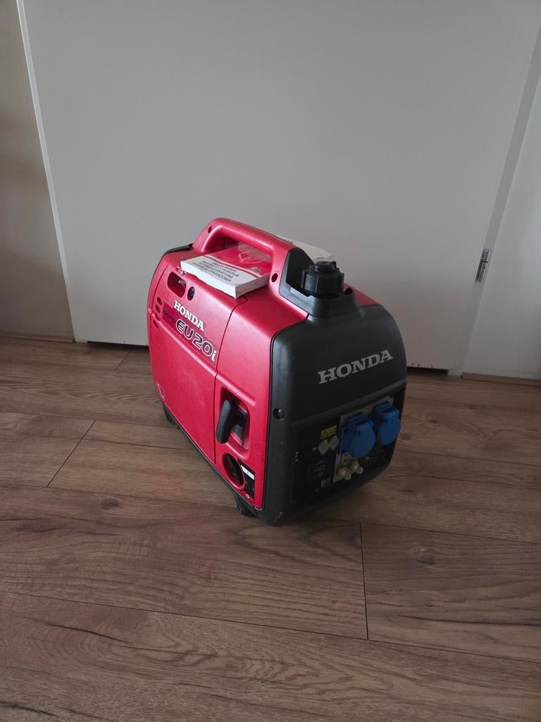 Honda EU20i Inverter Aggregaat - Compact en Stil, Doe-het-zelf en Verbouw, Aggregaten, Gebruikt, Benzine, Ophalen of Verzenden