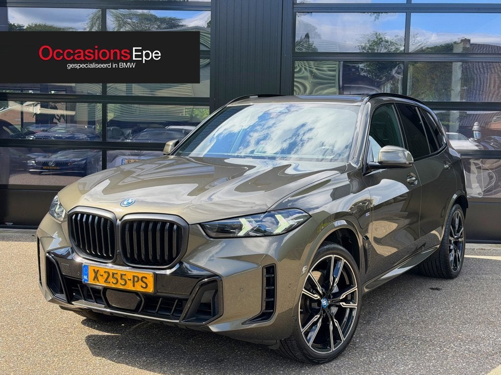BMW X5 XDrive50e M-Sport Individual Manhattan Metallic 22', Auto's, Dealer onderhouden, Gebruikt, 2395 kg, Verwarmde buitenspiegels