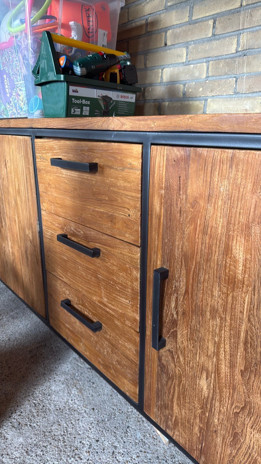 Zo goed als nieuw dressoir Romaro (Pronto Wonen), Ophalen, 150 tot 200 cm, Teakhout, Zo goed als nieuw