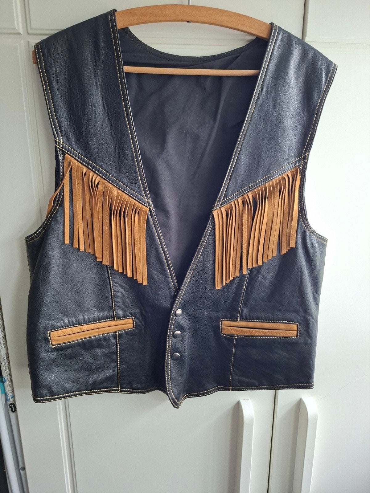 Leren vest met franjes - Western stijl Maat S/M, Ophalen of Verzenden, Gedragen