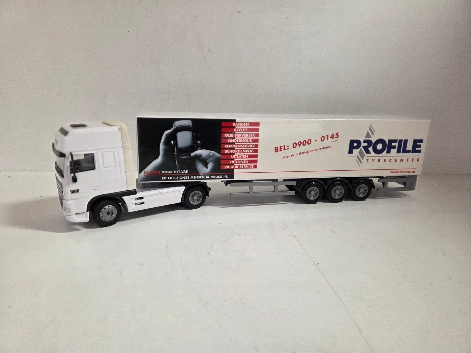 Joal DAF 95XF Profile Tyrecenter 1:50, Hobby en Vrije tijd, Modelauto's | 1:50, Overige merken, ., Ophalen of Verzenden, Zo goed als nieuw