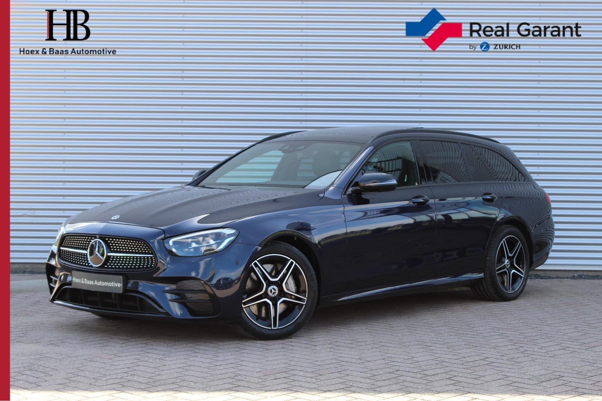 Mercedes E-klasse Estate 300 e AMG/Pano//Night/Sfeer/Carplay, Auto's, Automaat, Achterwielaandrijving, Gebruikt, 4 cilinders