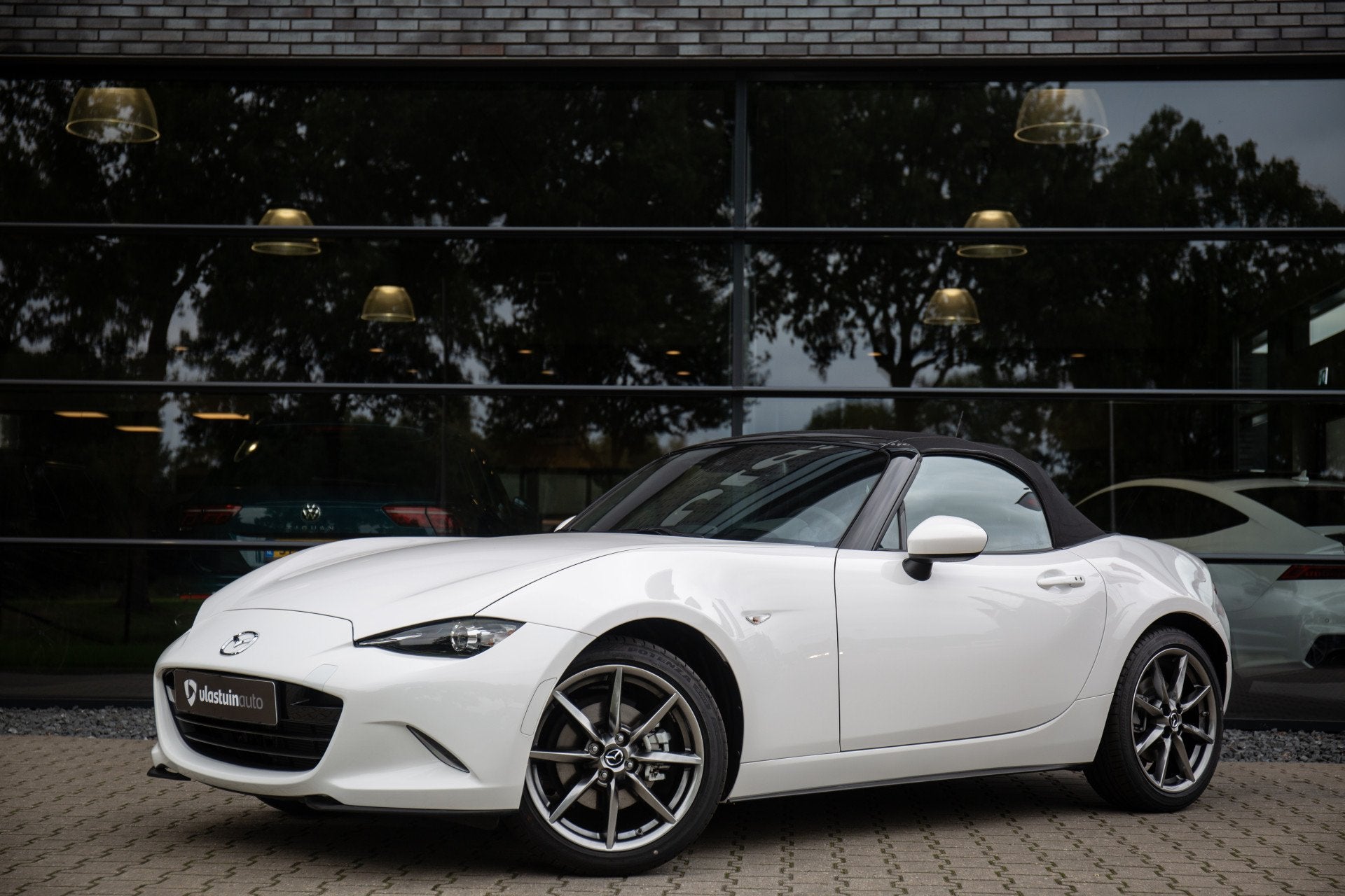 Mazda MX-5 2.0 SkyActiv-G 184 Exclusive Line , Carplay, Acht, 1998 cc, Achterwielaandrijving, Gebruikt, Zwart