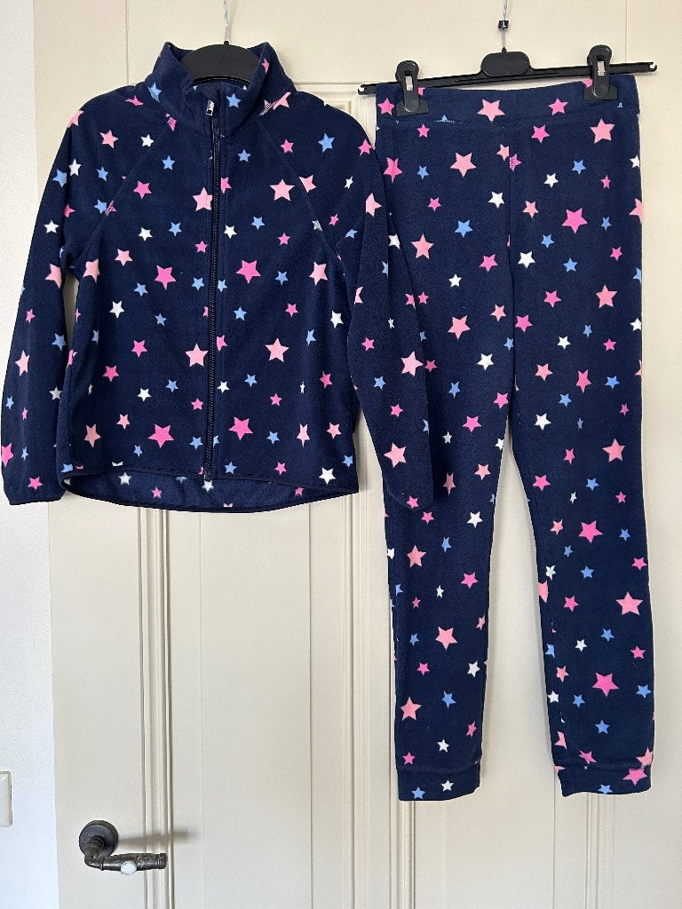 Fleece vest met broek ster, 100% polyester, maat 134/140, Gebruikt, H&M, Setje, Verzenden