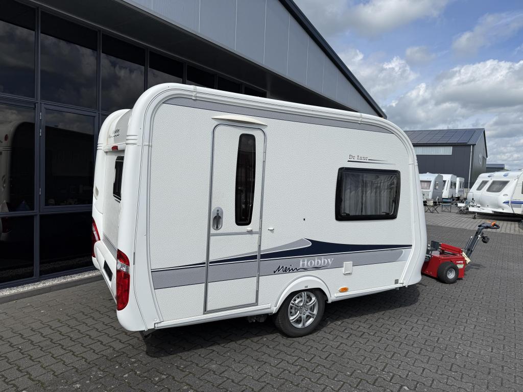 Hobby De Luxe 350 TB Kompakt + WC + Mover 850KG BJ 2012, Hobby, Tot en met 2, Bedrijf, Treinzit