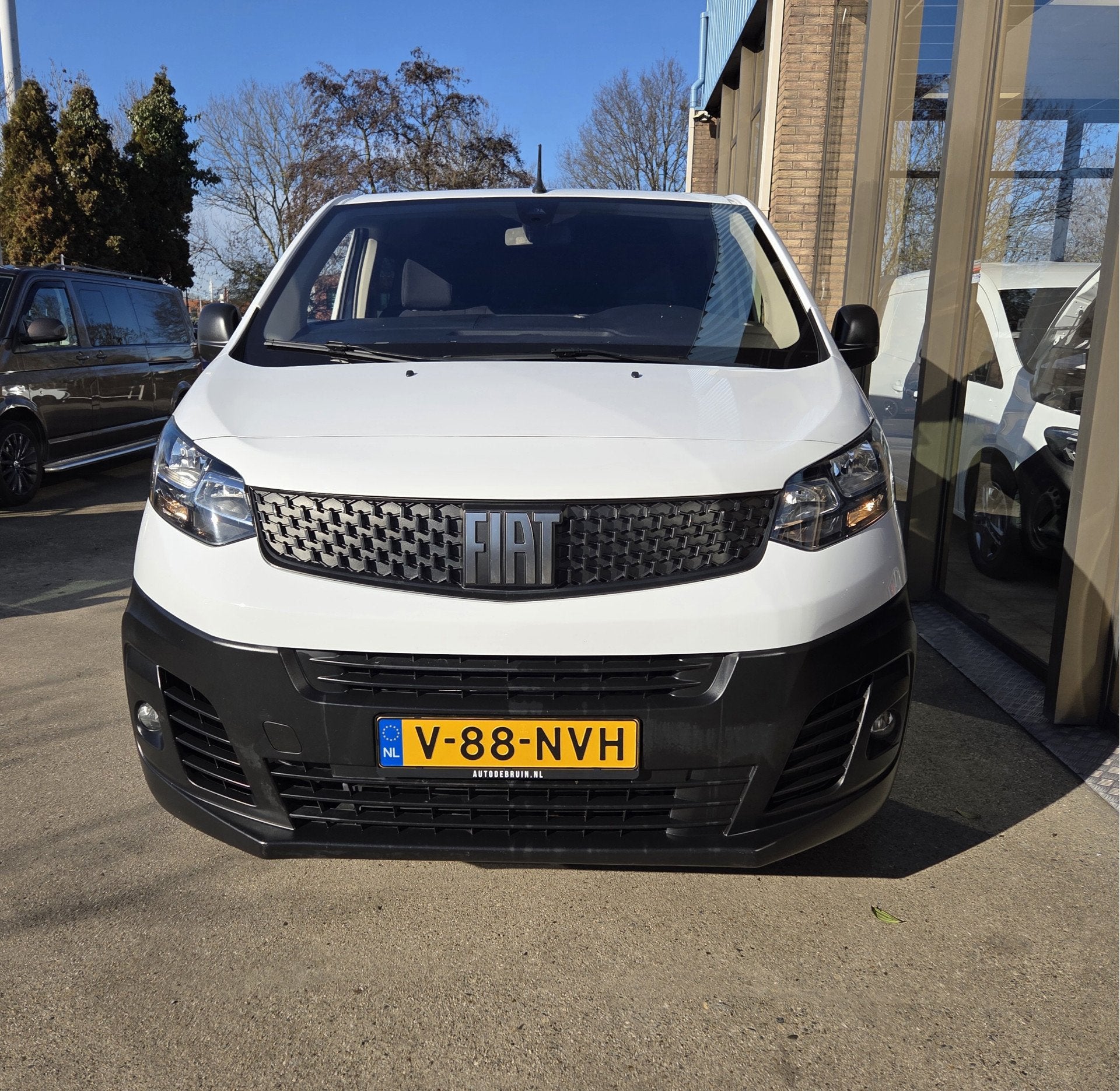 Citroën Jumpy /Fiat Scudo MultiJet DC 6-Persoons Navi A.cam, Auto's, Bestelauto's, Voorwielaandrijving, 145 pk, Stof, Gebruikt