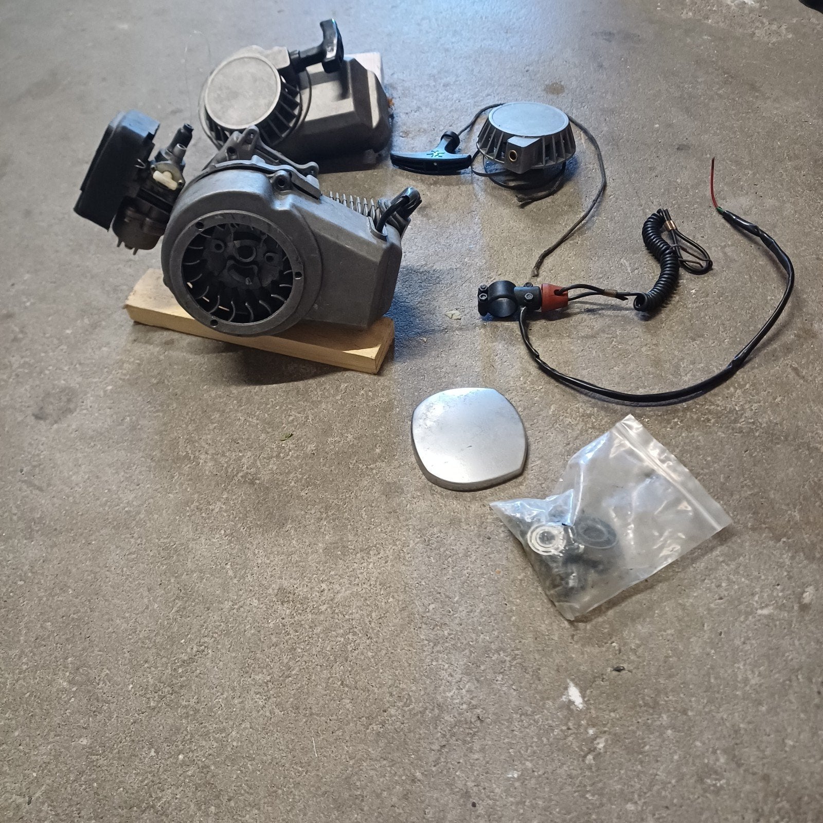 defect minibike blokje met onderdelen, Fietsen en Brommers, Ophalen of Verzenden, Gebruikt, 49 cc, Overige typen