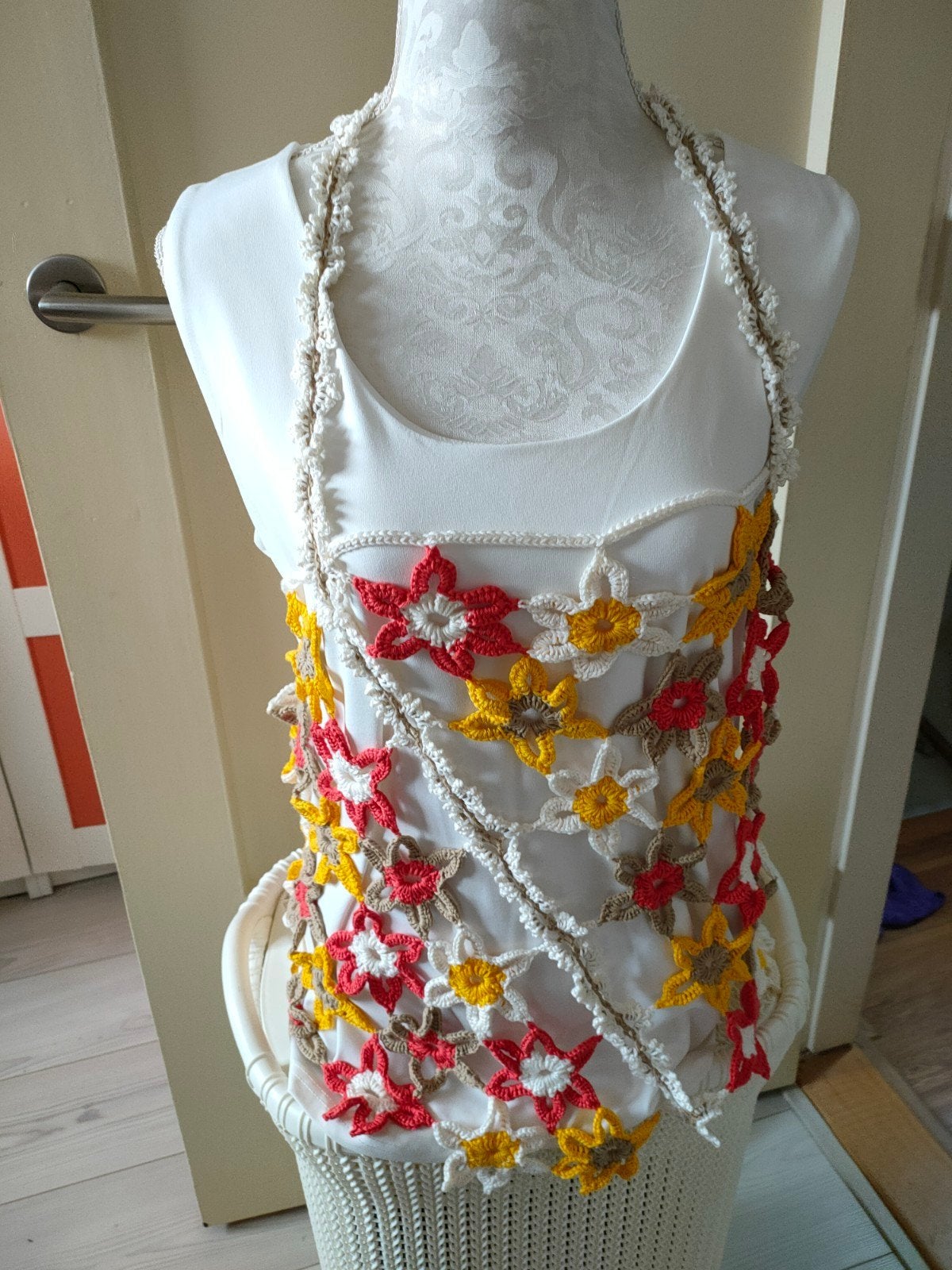 NIEUWE GEHAAKTE TOP, Ophalen of Verzenden, Nieuw, Maat 42/44 (L), Zonder mouw