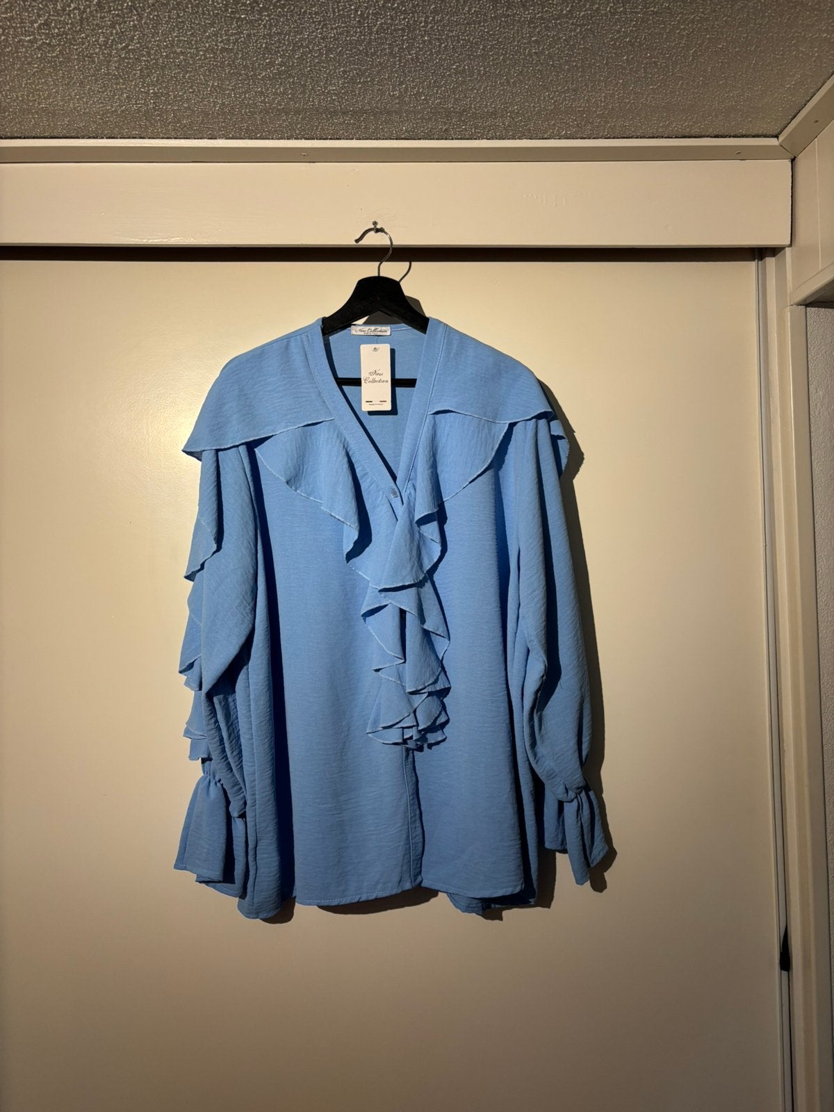 Nieuwe lichtblauwe blouse van New Collection maat 50/52, Kleding | Dames, Ophalen of Verzenden, Nieuw, Blauw, Blouse of Tuniek
