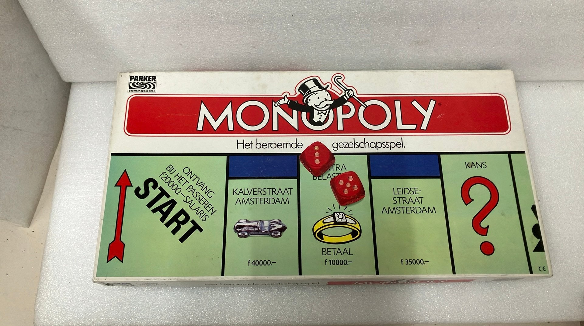 Monopoly - Het beroemde gezelschapsspel (bijna nieuw), Vijf spelers of meer, Ophalen of Verzenden, Zo goed als nieuw