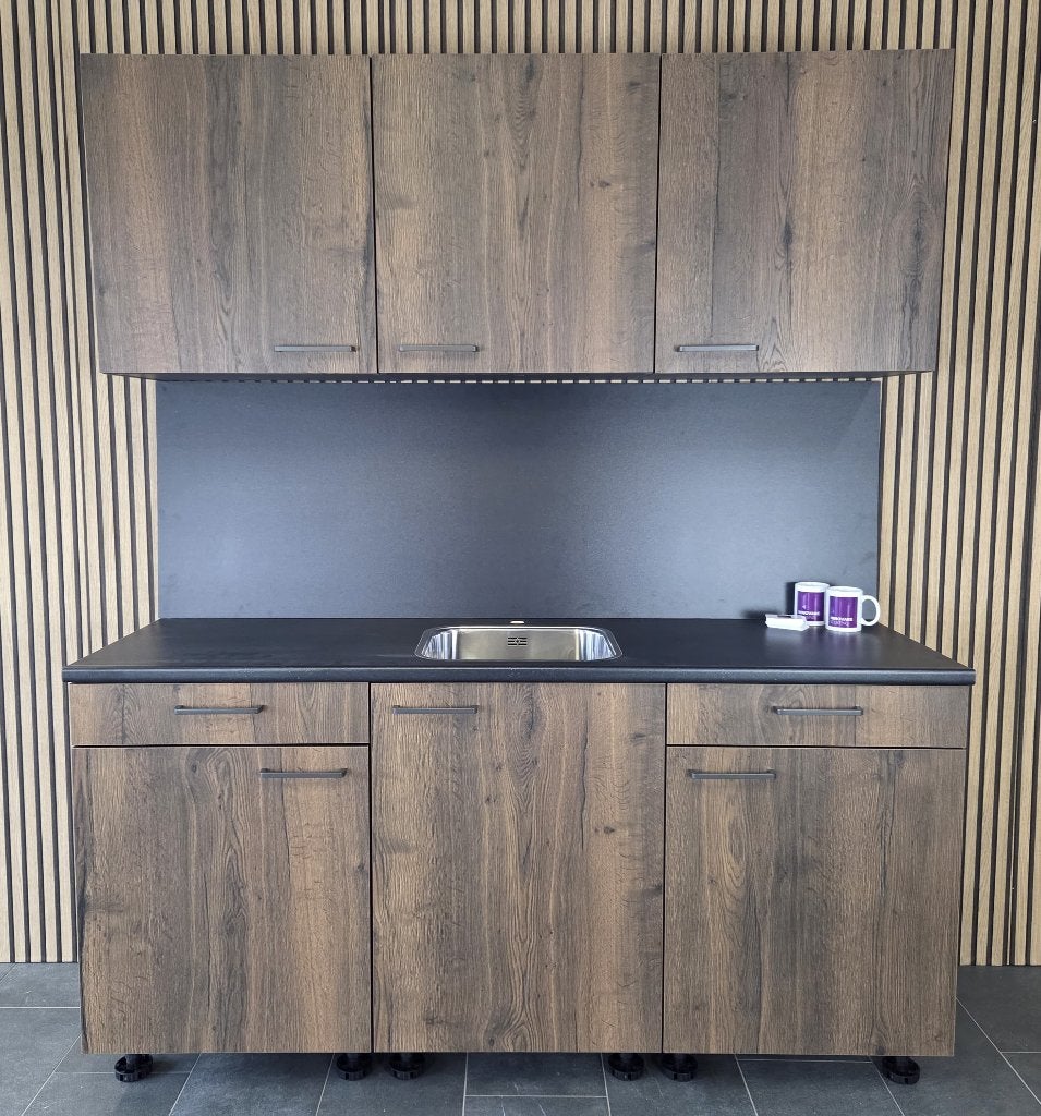 NIEUWE Q-Line ARTEGO Keuken ca. 180 cm breed / INNOVARE, Huis en Inrichting, Keuken | Complete keukens, Bruin, Nieuw, Enkelwandige keuken