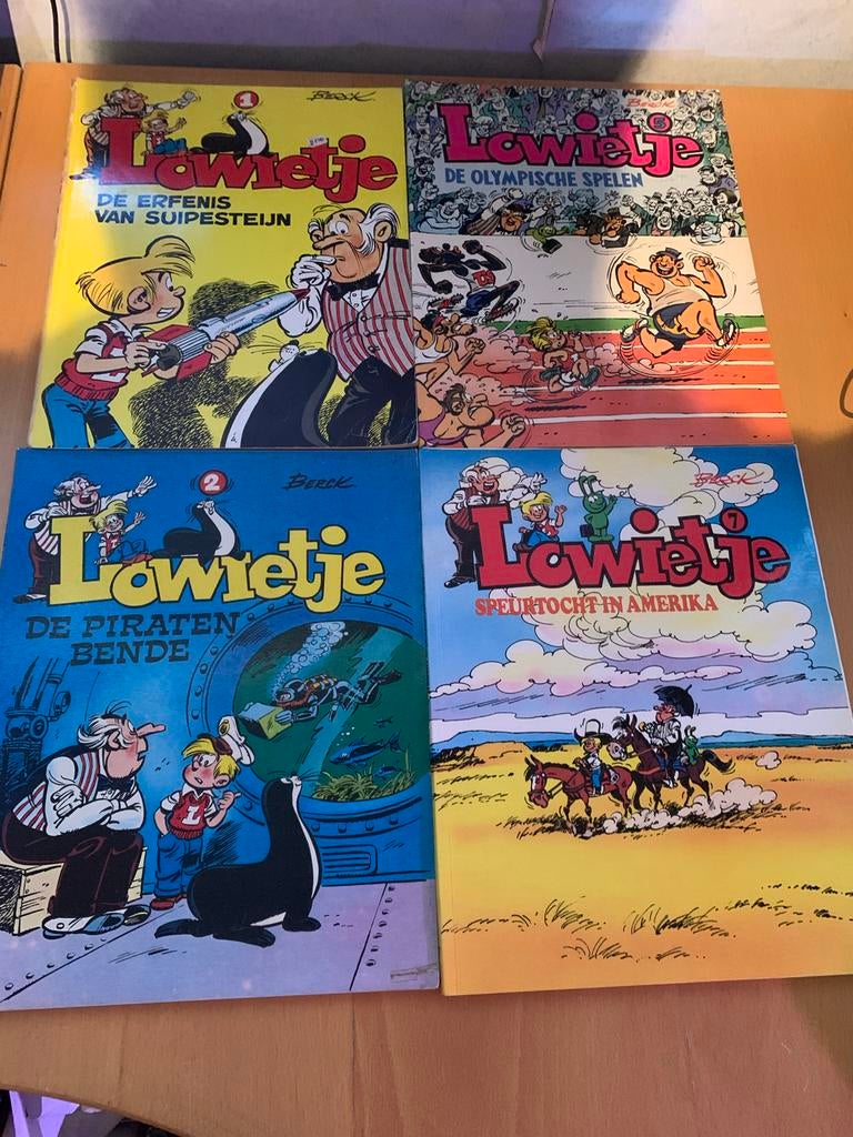 5 Lowietje stripboeken - Diverse avonturen, Meerdere stripboeken, Ophalen of Verzenden, Gelezen